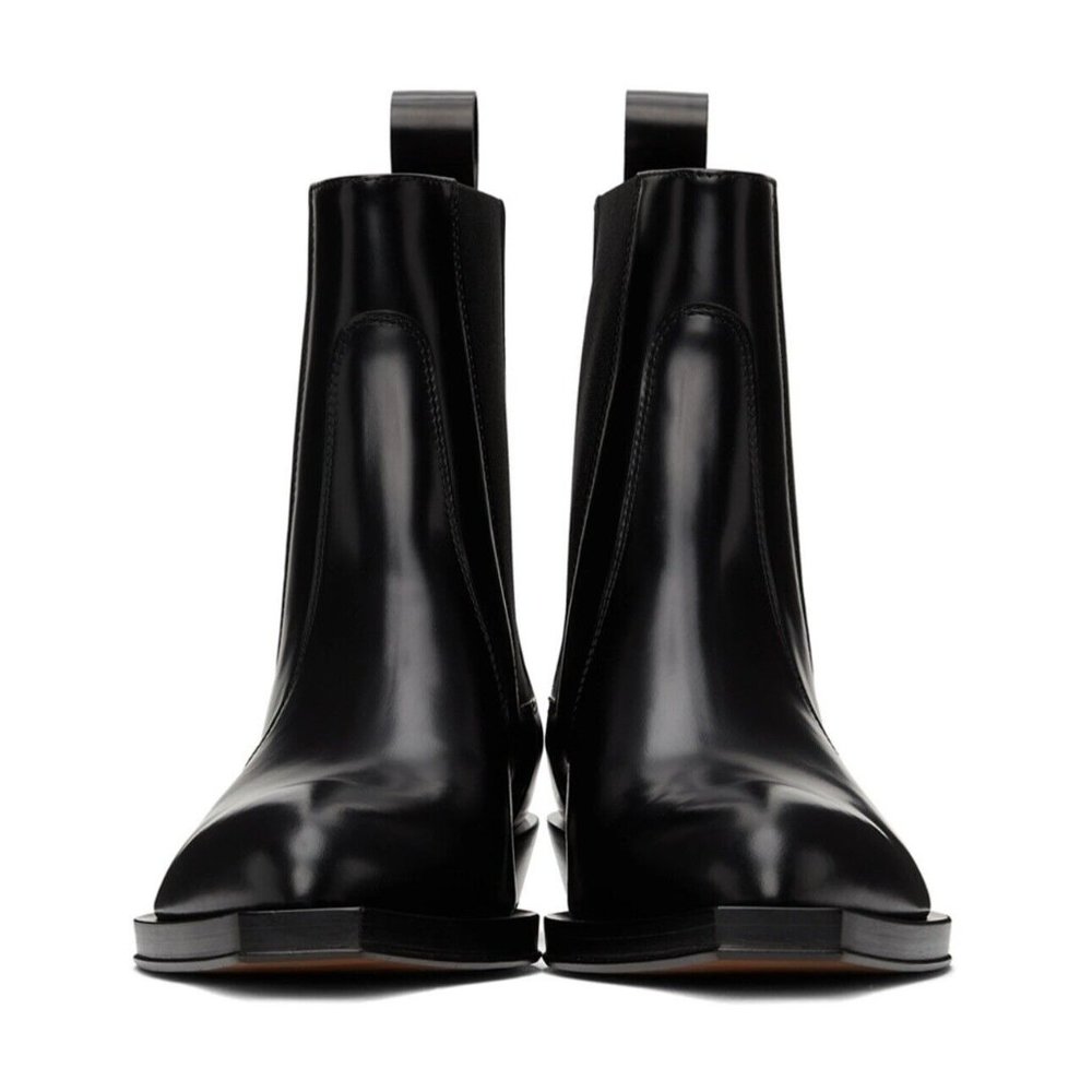 NEW BOTTEGA VENETA Black Chisel Chelsea Boots SZ 42 MSRP $1390 - Picture 3 of 12